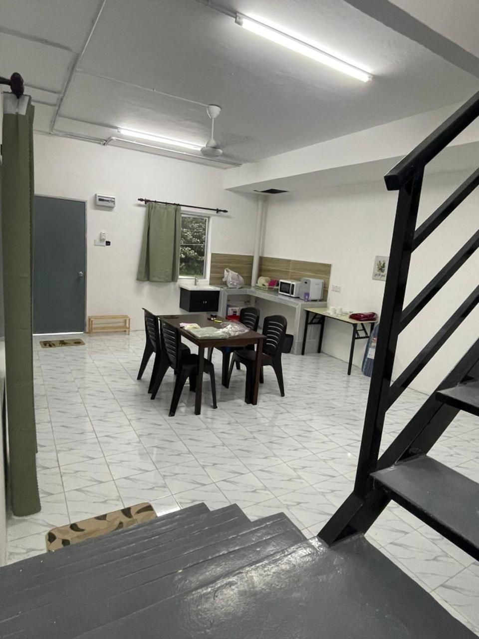 Inderapura Villa Free Parking 莎阿南 外观 照片